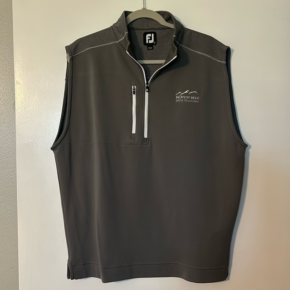 Jackson Hole Quarter Zip Vest - size large